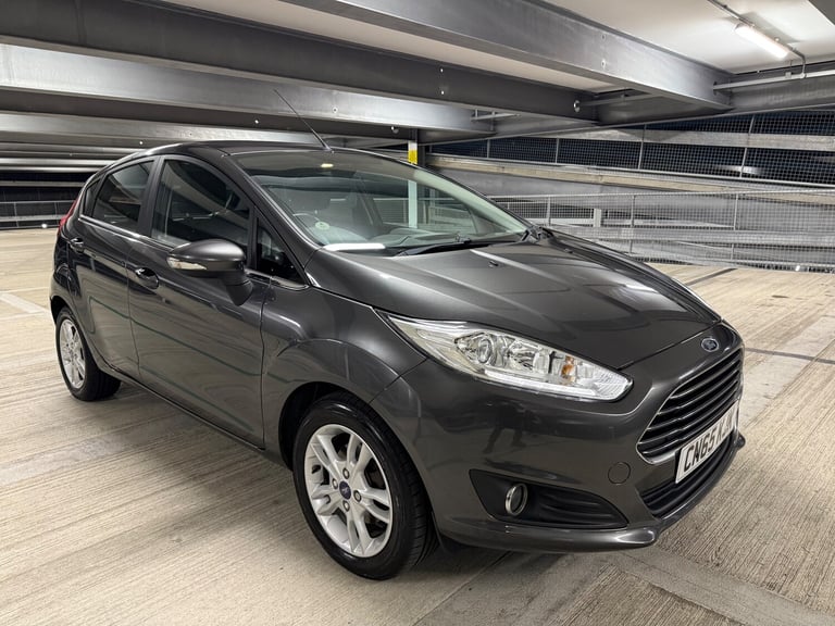 image for 2015 Ford Fiesta ZETEC 5-Door Petrol