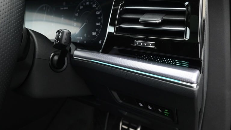2023 Volkswagen Touareg 3.0 V6 TSI eHybrid 14.3kWh R Tiptronic 4Motion Euro 6 (s/s) 5dr SUV Petro...