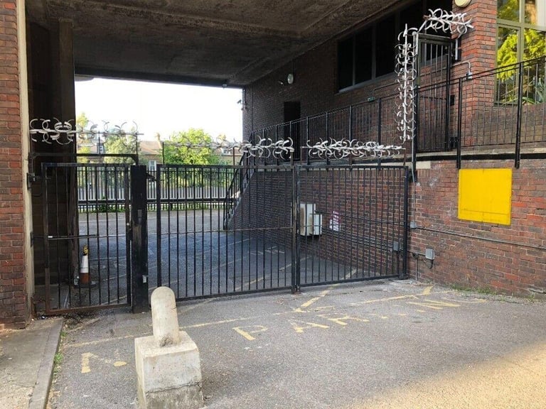 Private Gated Car Parking Space 24/7 Access, 1 min walk from Putney Station, 4 mins from East Putney