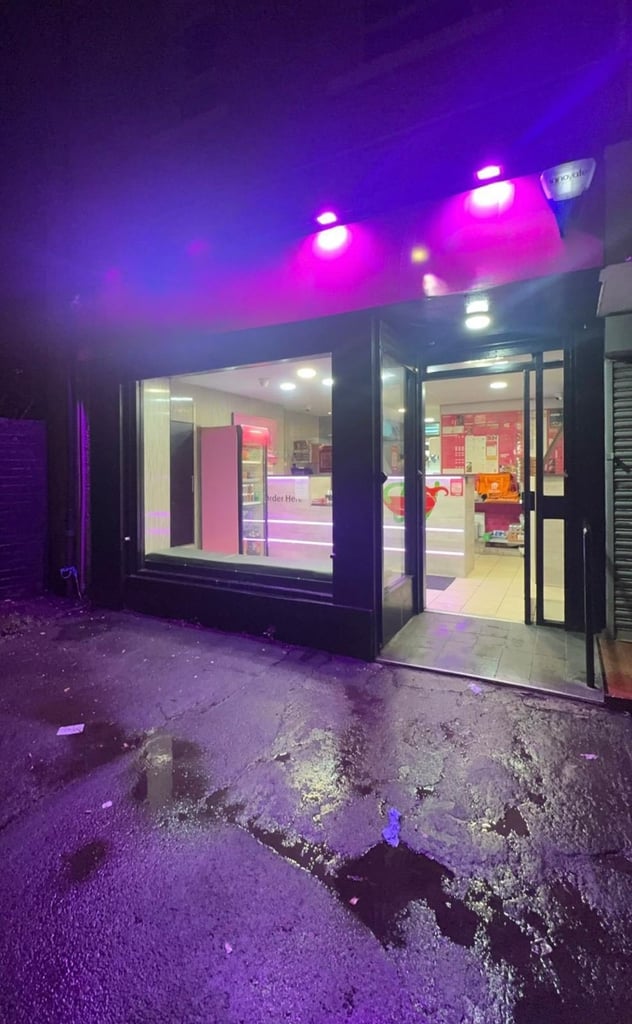 Takeaway for sale - Renfrew, full hot food consent 