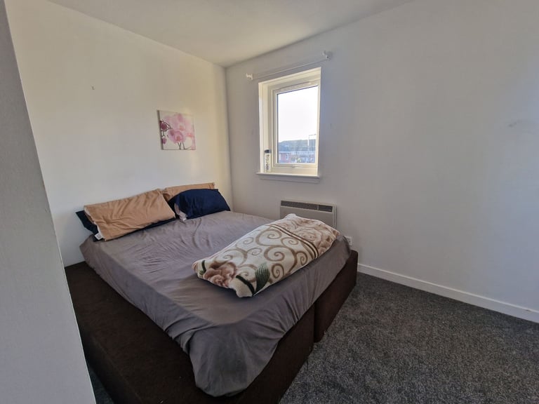 Double bedroom available date 1/12/2025
