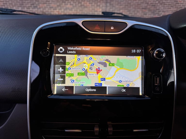 2015 Renault Clio 1.5 dCi Dynamique S Nav Auto Euro 6 5dr HATCHBACK Diesel Automatic