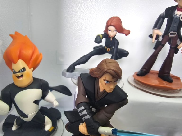 Disney Infinity 3.0 Figure Collection - Star Wars, Incredibles, and More!