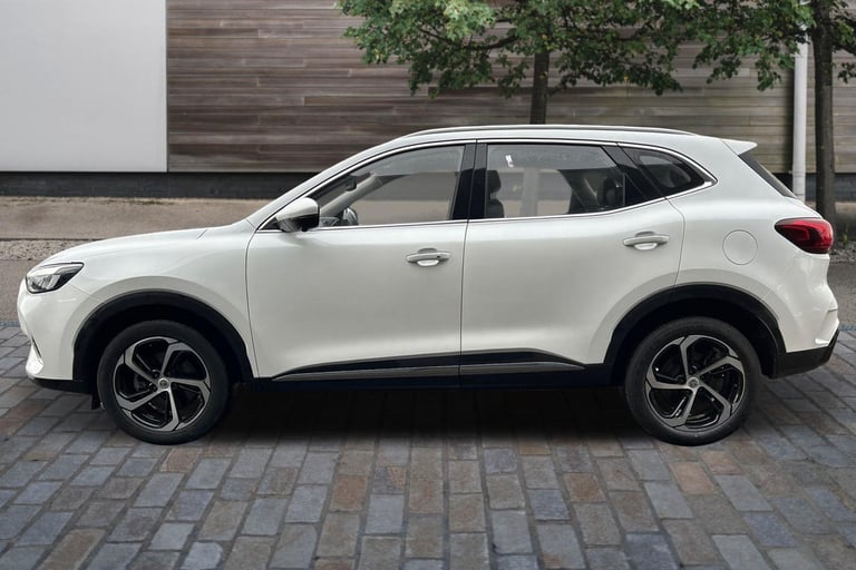 2023 MG MG HS 1.5 T-GDI PHEV SE 5dr Auto ESTATE PETROL/ELECTRIC Automatic