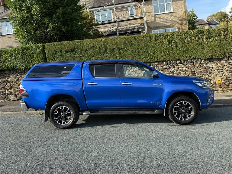2019 Toyota Hilux INVINCIBLE X D/C 2.4 D4-D AUTO 4X4 BLUE PICK UP Diesel Automatic