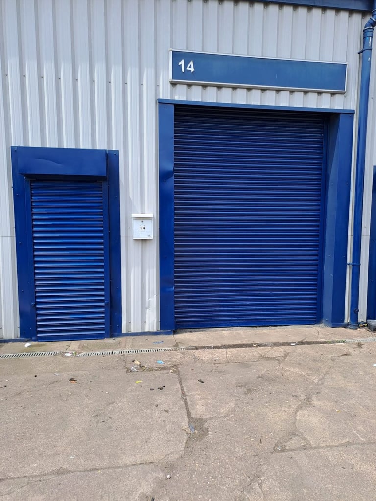 Offering a flexible 650 sq. ft. secure unit perfect for tradespeople, light workshop use, in Dudley