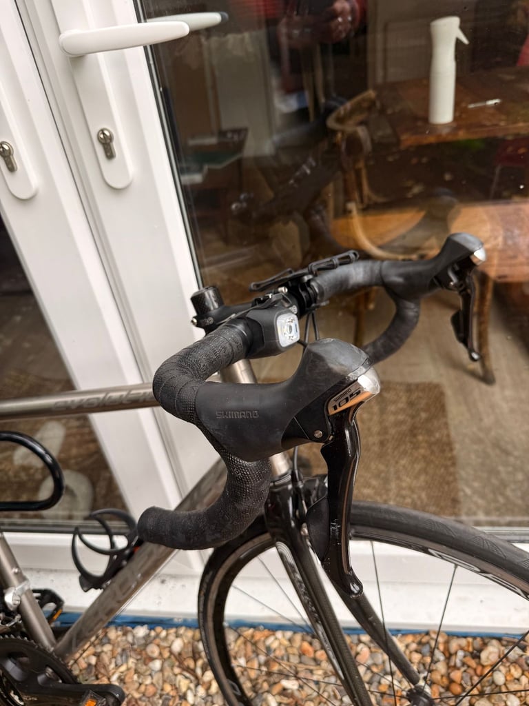 Custom Built Road Bike – Titanium – Shimano 105 Groupset - Carbon Forks