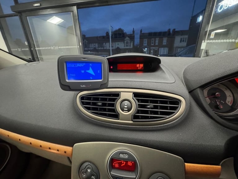 2006 06 RENAULT CLIO 1.6 VVT INITIALE HATCHBACK 5DR PETROL MANUAL (157 G/KM, 111