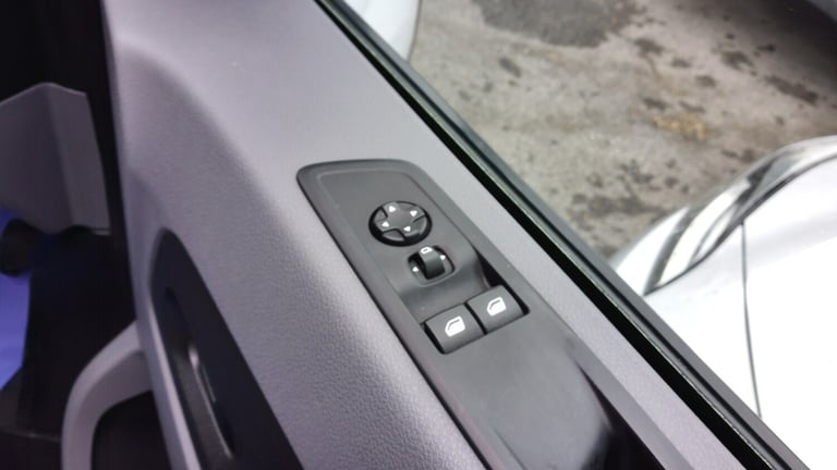 2022 Peugeot Expert 1.5 BLUEHDI PROFESSIONAL PREMIUM L1 WITH AIR CONDITIONING,6 SPEED,BLUETOOTH P...