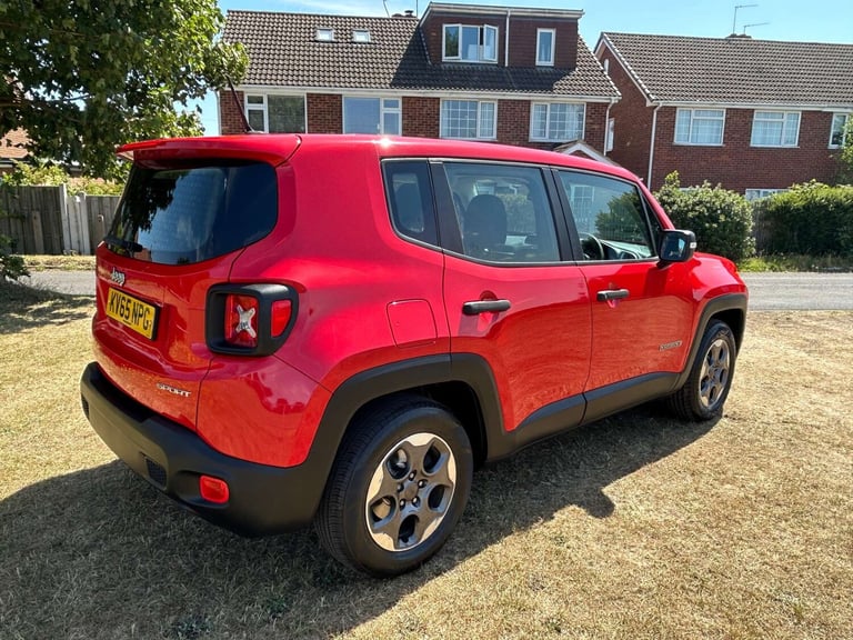 2015 Jeep Renegade 1.6 E-torQ Sport 5dr ESTATE PETROL Manual