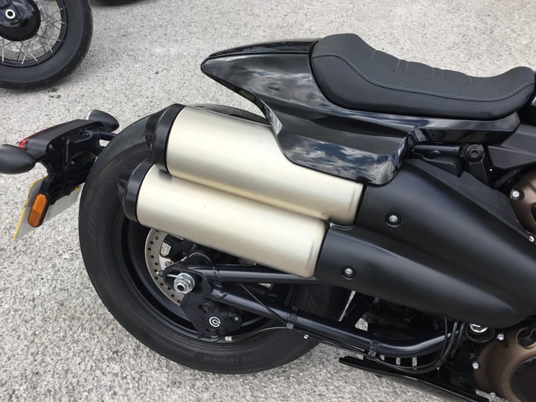 2022 Harley-Davidson SPORTSTER S RH1250S Vivid Black (22MY) HD Sportster PETROL Manual