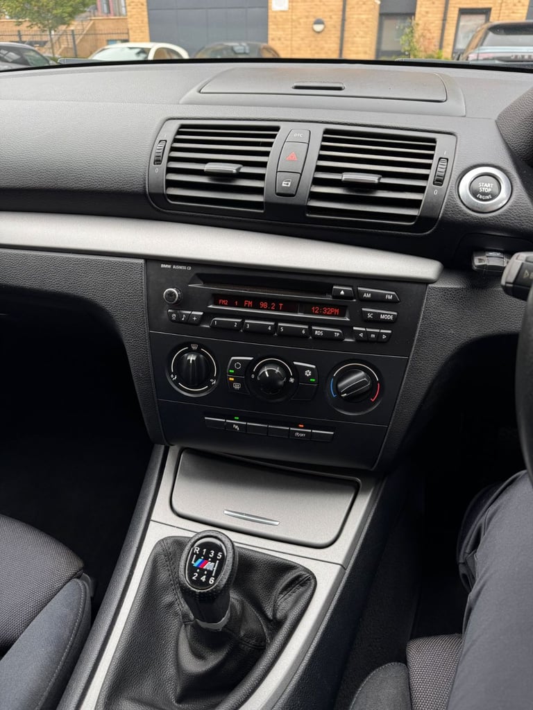 BMW, 1 SERIES, Hatchback, 2009, Manual, 1995 (cc), 3 doors