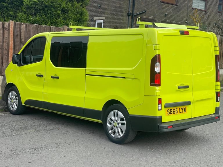 2015 Renault Trafic 1.6 dCi 29 Sport Crew Van LWB Euro 5 5dr WINDOW VAN Diesel Manual