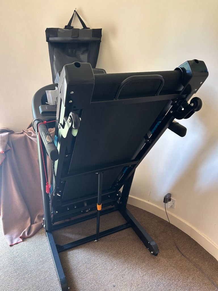 Body Train MT06 Treadmill 