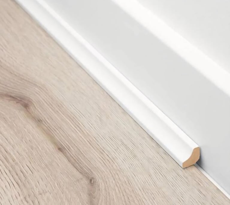 NEW Pack of 20 lengths Unika White Scotia Beading for Laminate flooring 2.4 metre lengths .