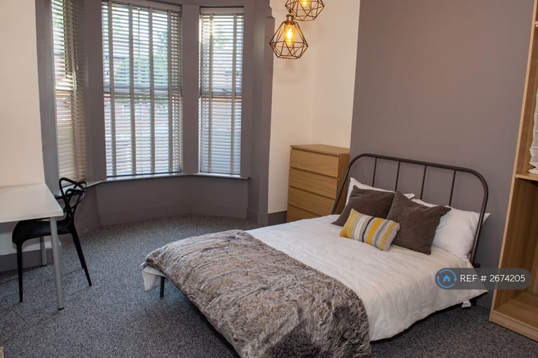 4 bedroom house in Berridge Road, Nottingham, NG7 (4 bed) (#2674205)