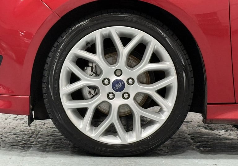 2016 Ford Focus 1.5 TDCi EcoBoost ST-Line Estate 5dr Diesel Manual Euro 6 (s/s) (120 ps) Estate D...