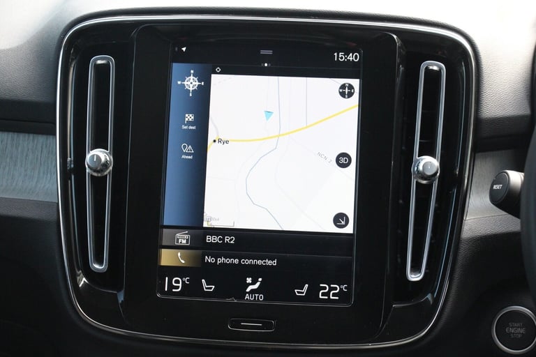 2022 Volvo XC40 T3 INSCRIPTION Estate Petrol Automatic