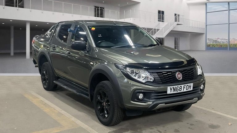 2018 Fiat Fullback 2.4D Cross Pickup Double Cab 4dr Diesel Manual 4WD Euro 6 (180 ps) Diesel Manual