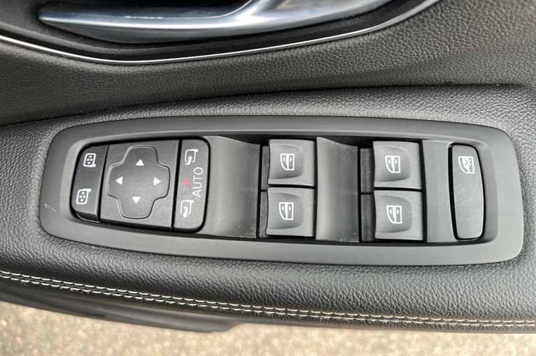 2018 Renault Scenic 1.2 TCe Dynamique Nav MPV 5dr Petrol Manual Euro 6 (s/s) (115 ps) MPV Petrol ...