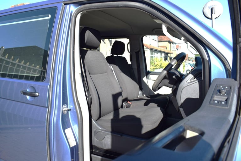 2019 Volkswagen Transporter Shuttle 2.0 TDI BlueMotion Tech S FWD SWB Euro 6 (s/s) 5dr MPV Diesel...