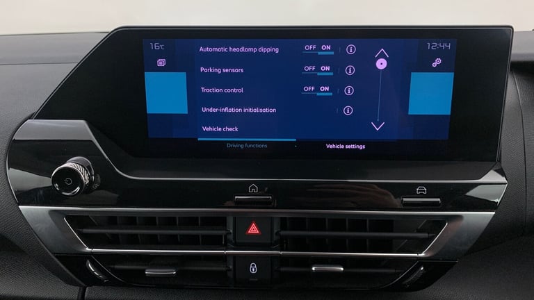 2021 Citroen C4 50kWh Shine Plus Hatchback 5dr Electric Auto (7.4kW Charger) (136 ps) Hatchback E...