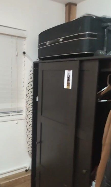 Double Room to Rent in Warbank Crescent, Croydon CR0. Only for singles. Bills included.