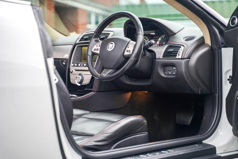 2011 Jaguar XKR 5.0 V8 Auto Euro 5 2dr CONVERTIBLE Petrol Automatic