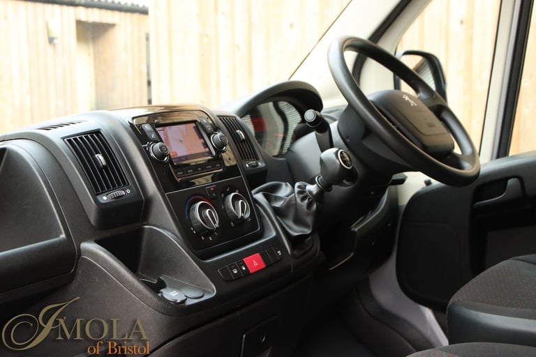 2020 Peugeot Boxer 2.2 BlueHDi 335 Professional L3 H2 Euro 6 (s/s) 5dr PANEL VAN Diesel Manual
