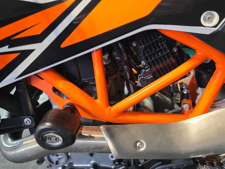 2015 KTM 690 SMC SUPER MOTO EXTRA'S 10,000 MILE'S 