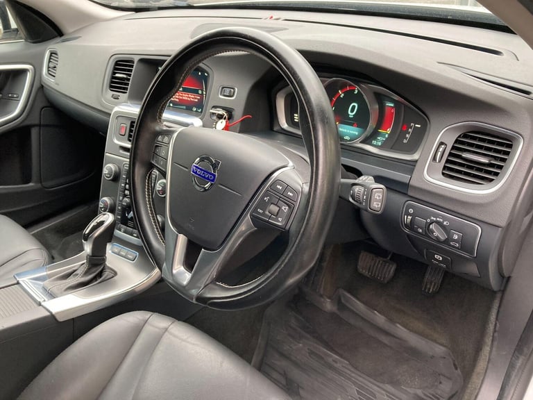 2014 Volvo V60 2.4 D6 Estate 5dr Diesel Plug-in Hybrid Geartronic AWD Euro 5 (s/s) (285 ps ESTATE...