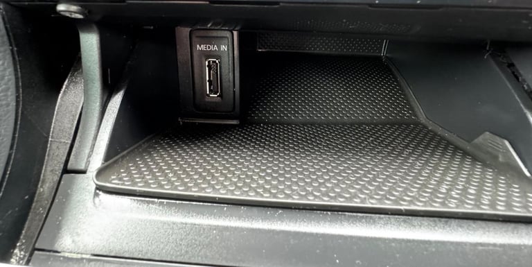 2013 63 VOLKSWAGEN GOLF 2.0 TDI BLUEMOTION TECH GT HATCHBACK 5DR DIESEL MANUAL E