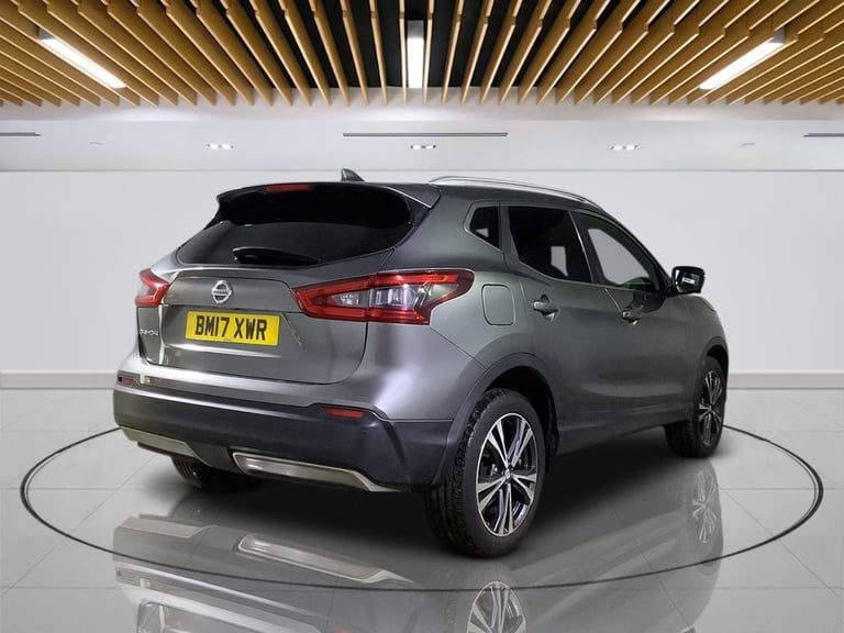 2017 Nissan Qashqai 1.2 DiG-T N-Connecta 5dr HATCHBACK PETROL Manual
