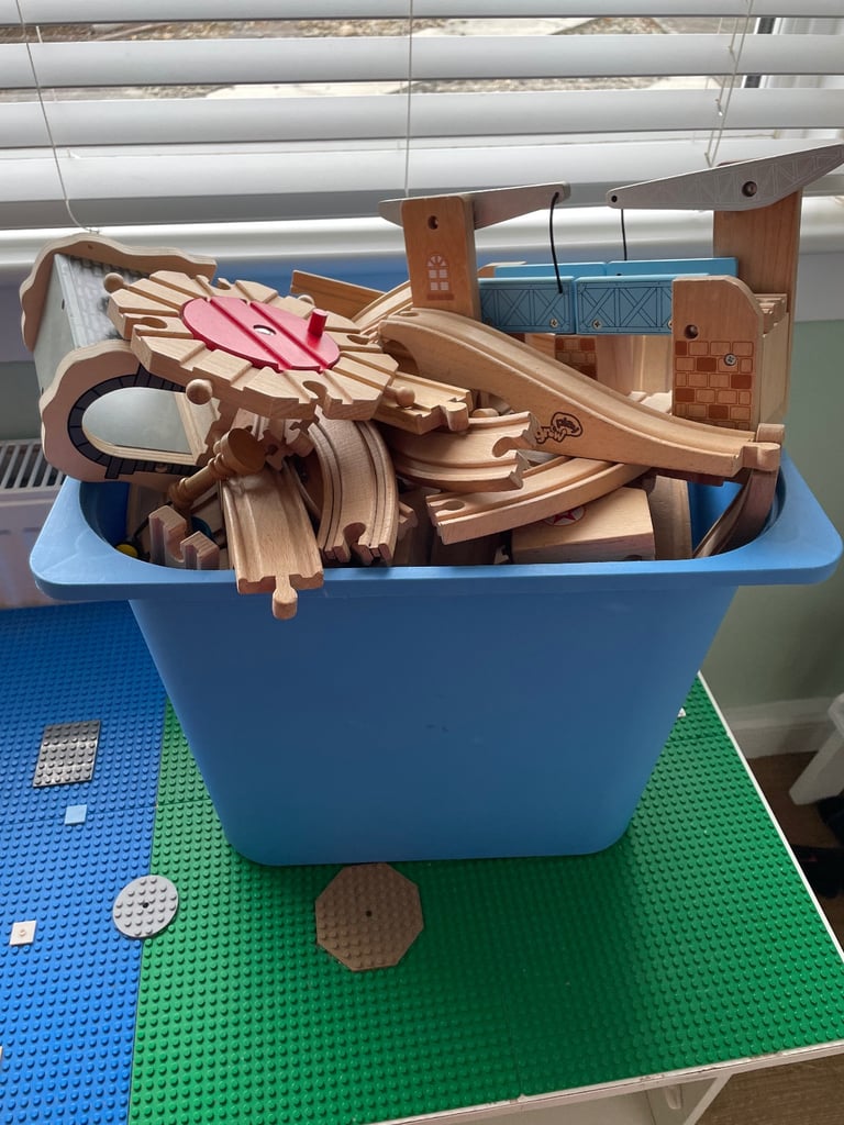 image for Wooden kids train track 