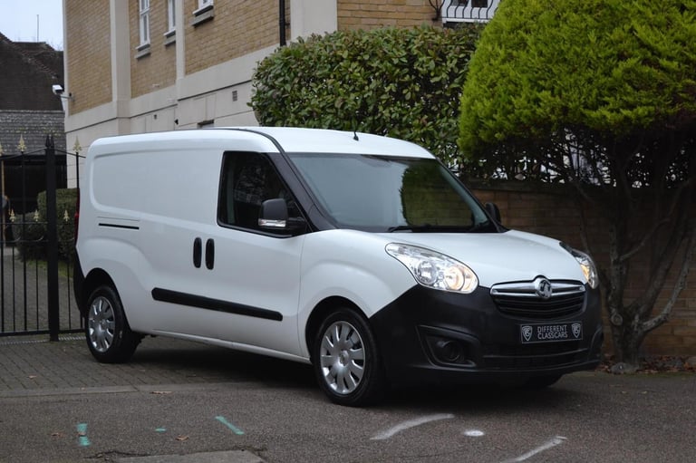 2017 Vauxhall Combo COMBI,PANEL,CREW VAN 5 SEATS,2300 CDTI