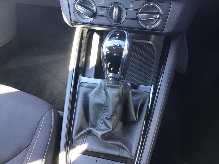 2023 Skoda Kamiq 1.0 TSI SE DSG Euro 6 (s/s) 5dr HATCHBACK Petrol Automatic