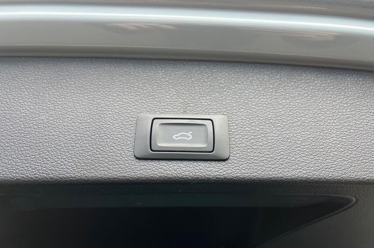 2022 Audi Q2 30 TFSI S Line 5dr, Virtual Cockpit, Audi Drive Select, Media Screen, Sat N Estate P...