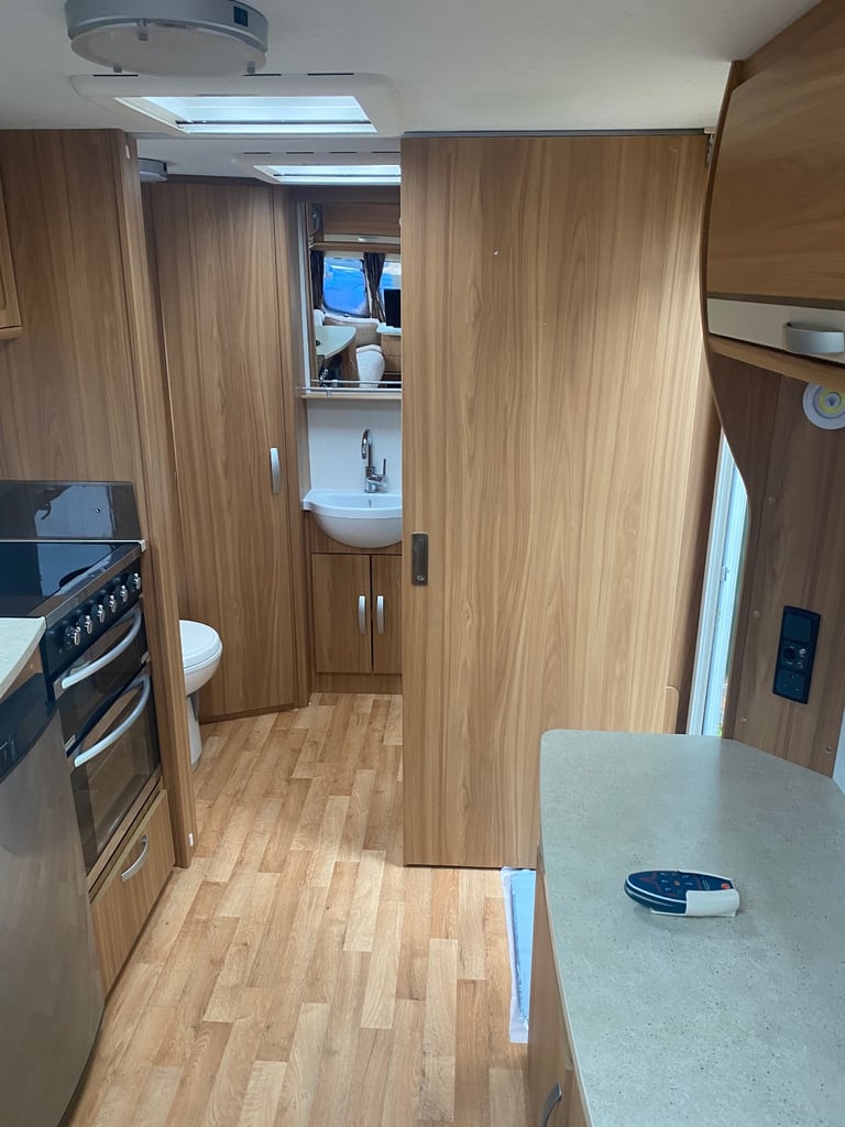 Lunar quasar 462  2 berth 2013  end wash R 