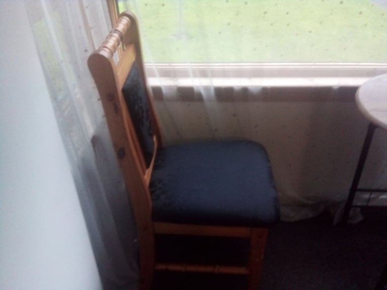 small table and 4 chairs