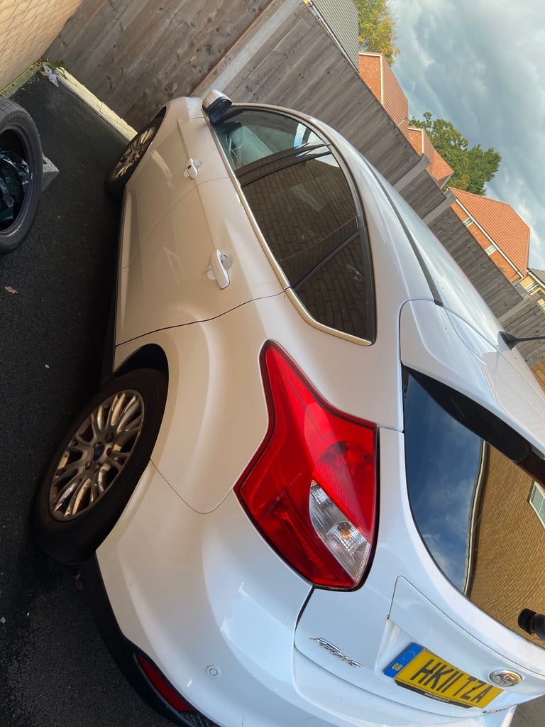 Ford, FOCUS, Hatchback, 2011, Manual, 1596 (cc), 5 doors