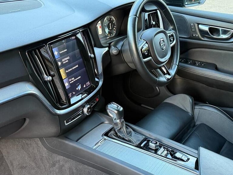 VOLVO S60 2.0 T5 R-Design Edition Auto Euro 6 (s/s) 4dr 2019