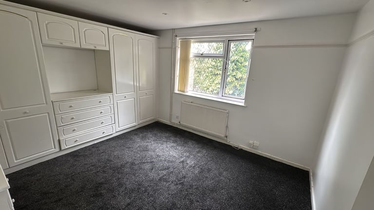 2 bed detached house