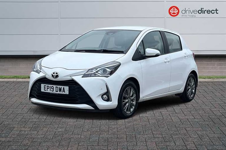 2019 Toyota Yaris 1.5 VVT-i Icon Hatchback 5dr Petrol CVT Euro 6 (111 ps) Hatchback Petrol Automatic