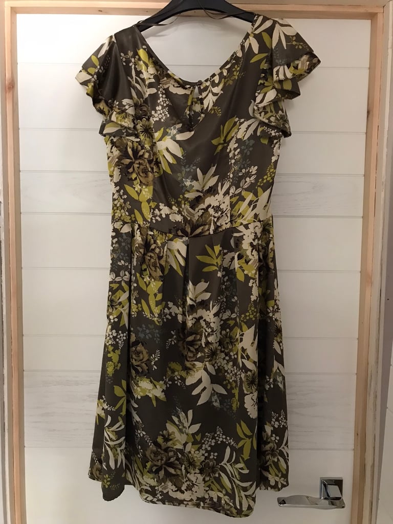 Brand New NEXT Dress Size 12 with matching belt 