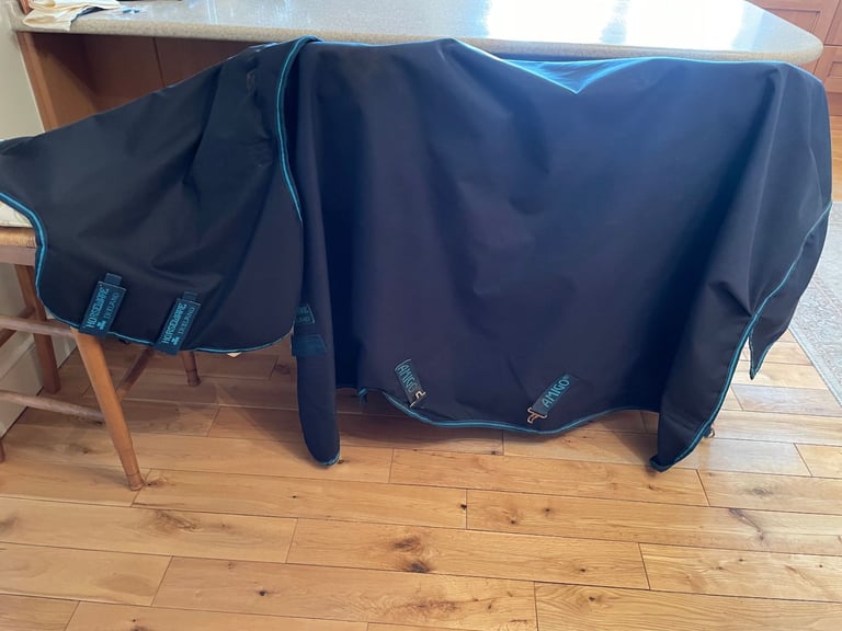 Amigo 5' 100G rug with 150G detachable neck