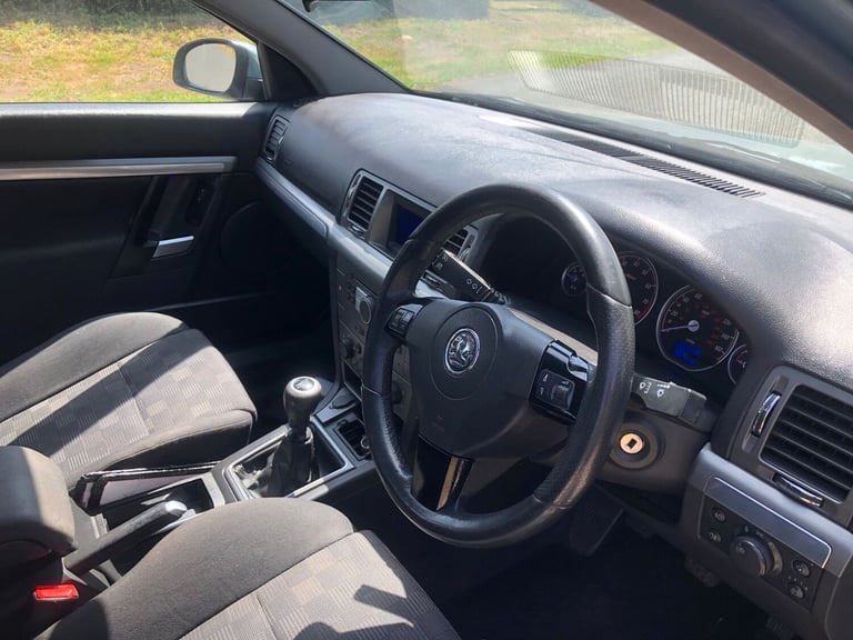 VAUXHALL VECTRA 1.8 VVT SRI 5 DOOR - 2007 07 REG - MOT TIL FEBRUARY 2026