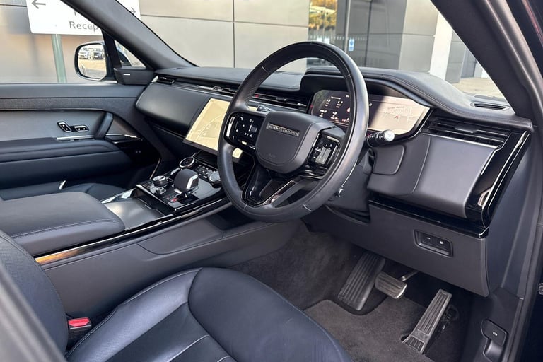 2023 Land Rover Range Rover Sport 3.0 P440e 38.2kWh Dynamic SE SUV 5dr Petrol Plug-in Hybrid Auto...