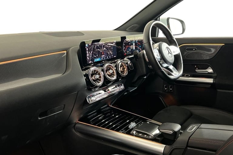 2023 23 MERCEDES-BENZ GLA CLASS 1.3 GLA250E 15.6KWH AMG LINE (PREMIUM) SUV 5DR P