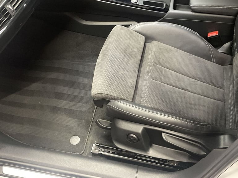 2020 70 AUDI A4 AVANT 2.0 TFSI 35 BLACK EDITION ESTATE 5DR PETROL S TRONIC EURO 