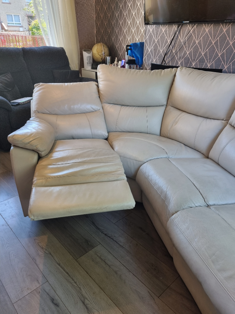 Genuine leather electric recliner sofa in Airdrie, North Lanarkshire